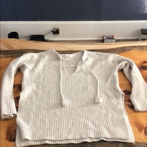 Chunky knit Lou and grey sweater. Size M